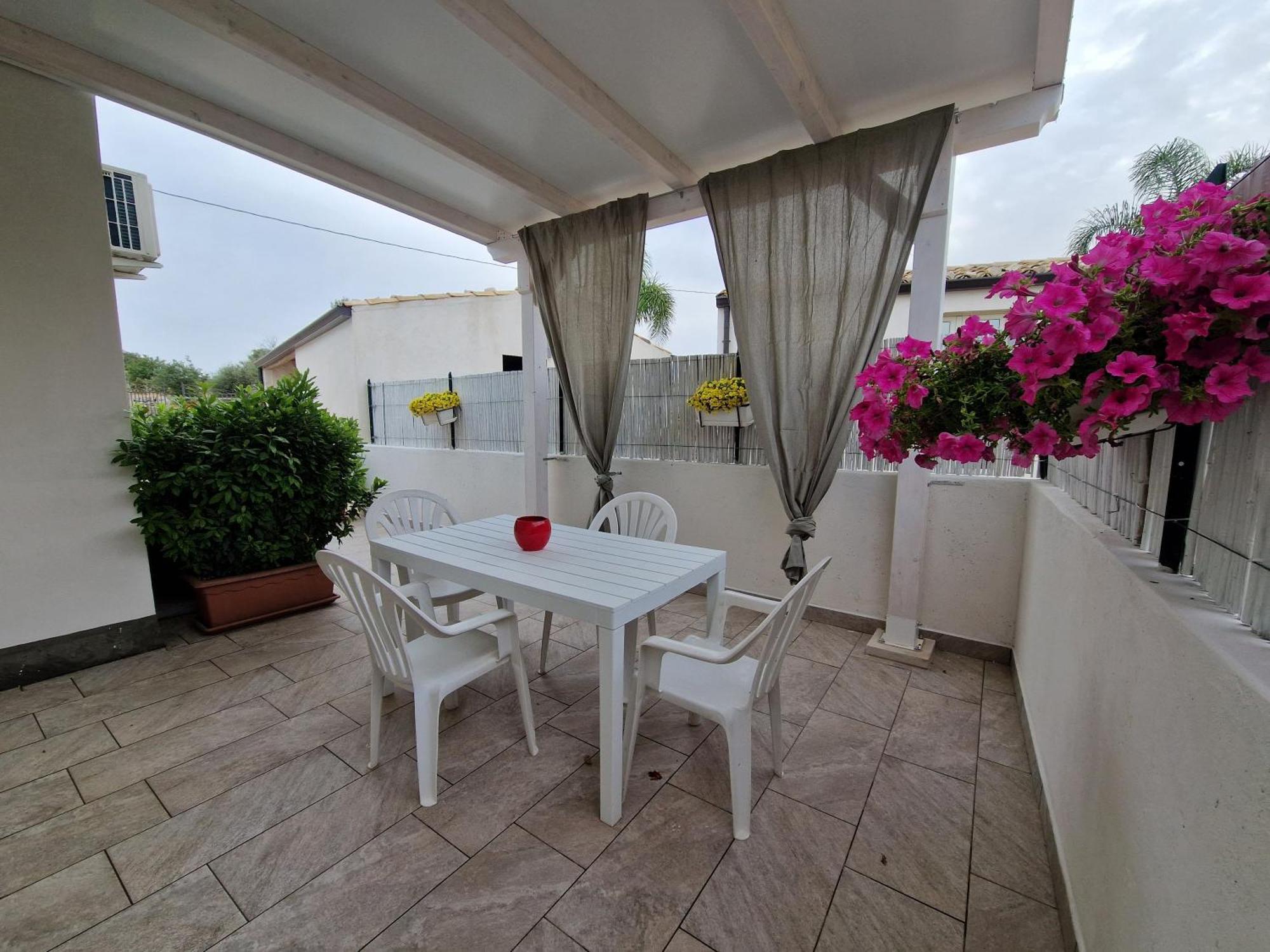 Casa Vacanza I Due Ulivi Modica Exterior photo